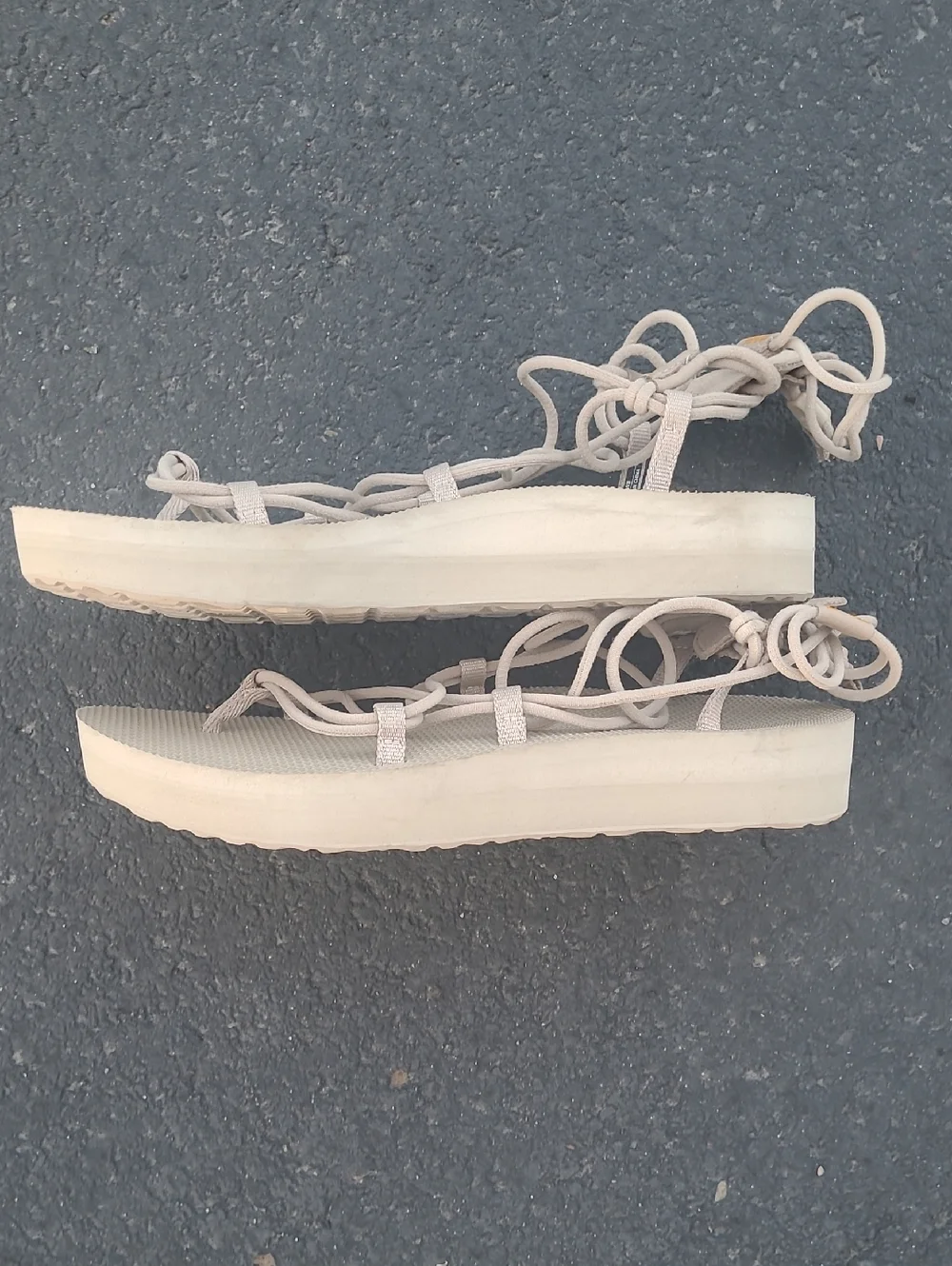 NWOT Teva Infinity Midform Gladiator Neutral Beige Lace-Up Sandals